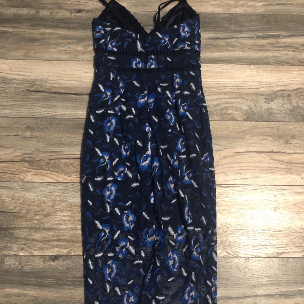 Dress - Picture 3 of 3